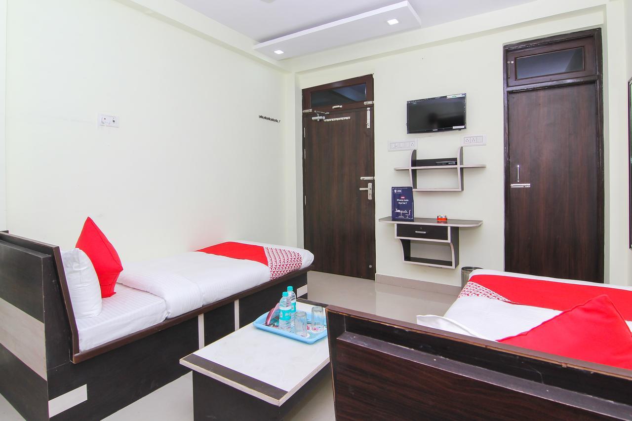 Oyo 12446 Shree Sai Guest House Allāhābād Junction Екстериор снимка