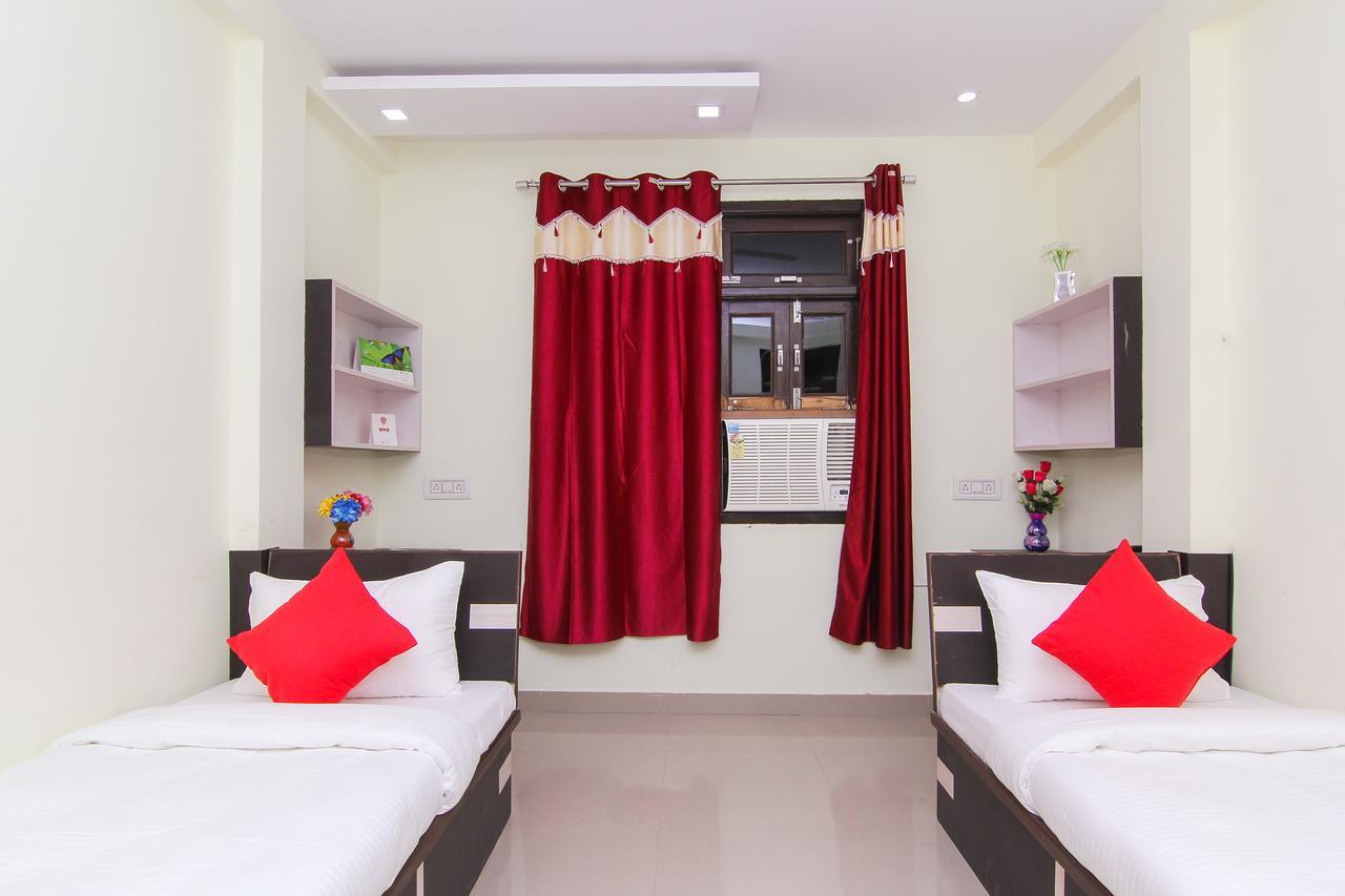 Oyo 12446 Shree Sai Guest House Allāhābād Junction Екстериор снимка